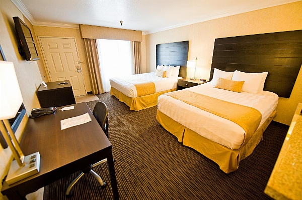 Hotel d'Lins Ontario Airport image 12